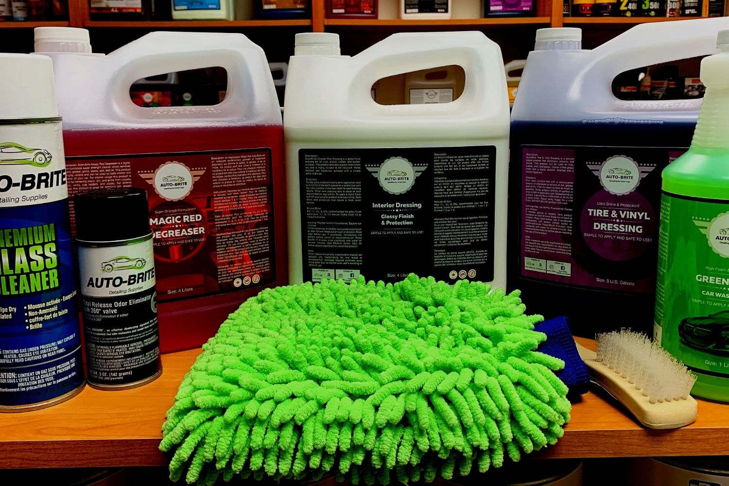 Eco-Friendly Products for Auto Detailing 1 Eco-Friendly Auto Detailing Products including biodegradable cleaners and microfiber towels